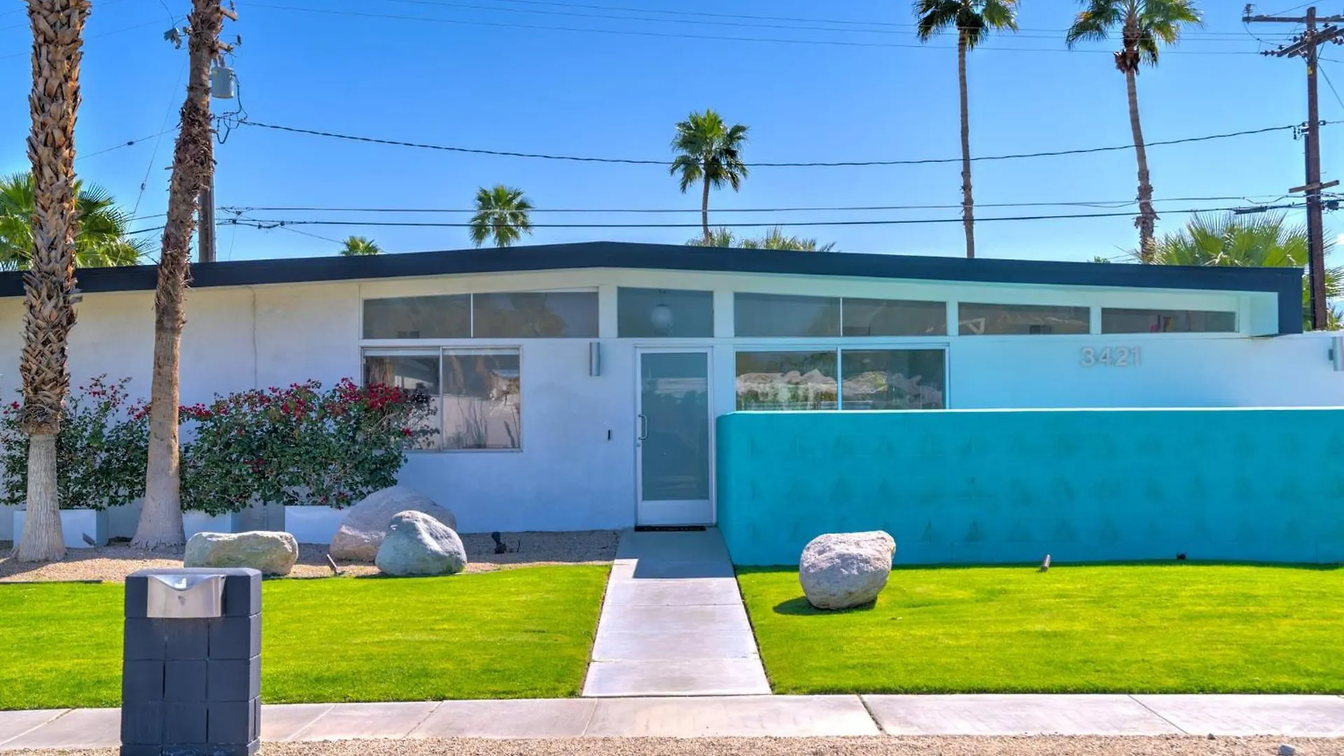 The Portrait House A Mid Century Hangout Palm Springs 0*,