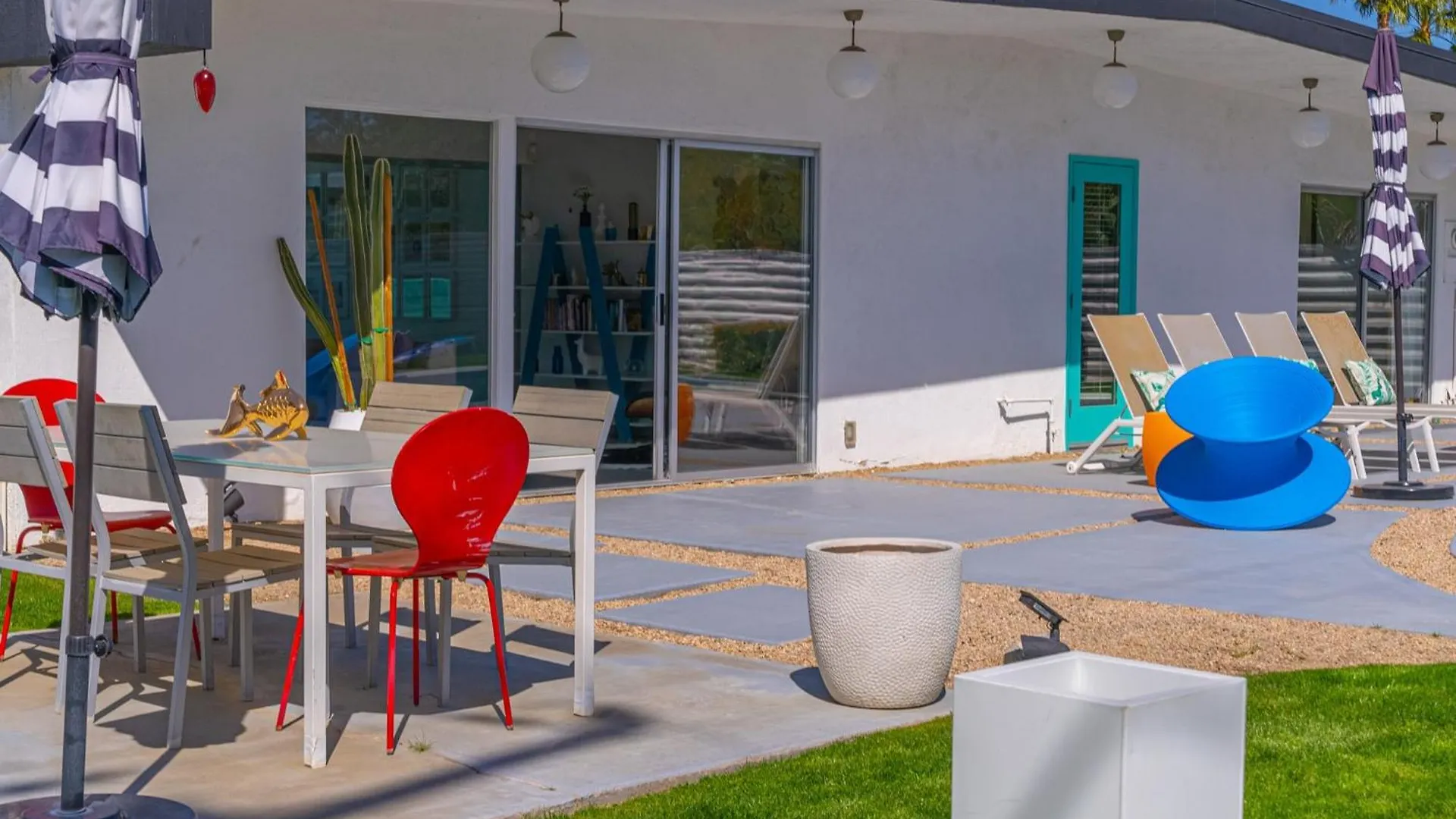 The Portrait House A Mid Century Hangout Palm Springs 0*,