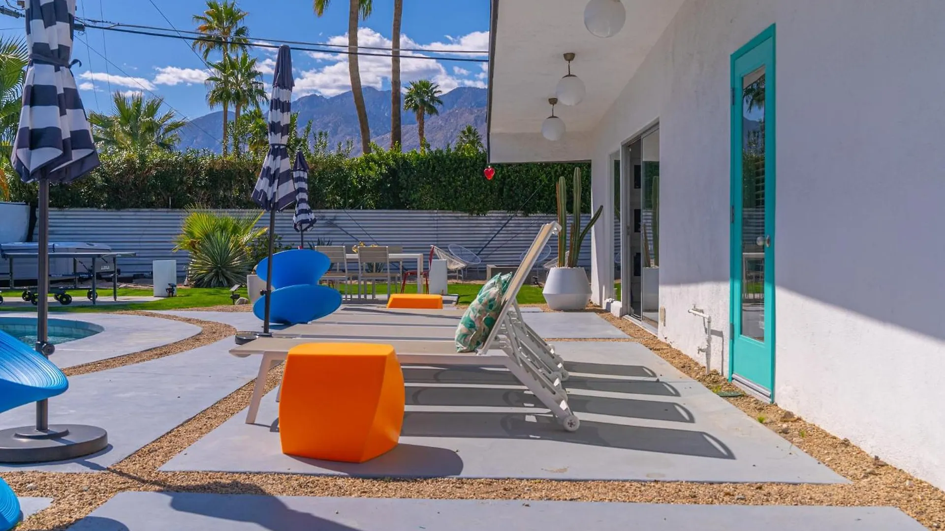 The Portrait House A Mid Century Hangout Palm Springs Semesterbostad