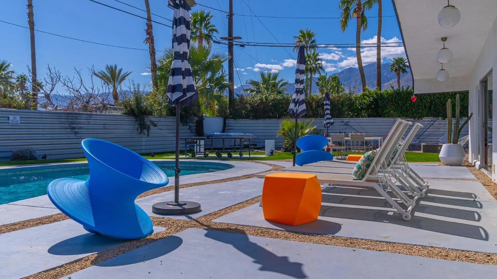 The Portrait House A Mid Century Hangout Palm Springs USA